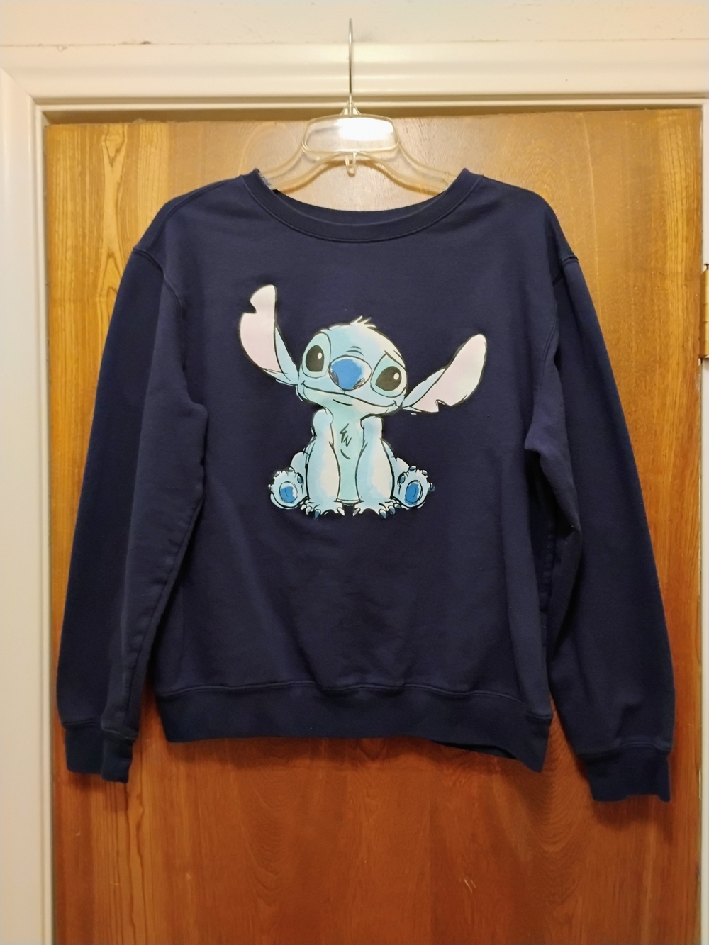 Disney Women's Navy Blue Graphic Sweatshirt with Stitch Motif. Size XL